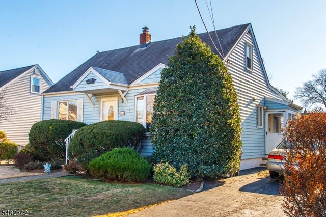 48 Center Ct, Garfield City, NJ 07026