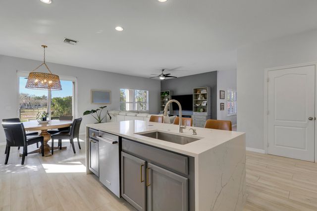 156 Andros Harbour Place, Jupiter, FL 33458