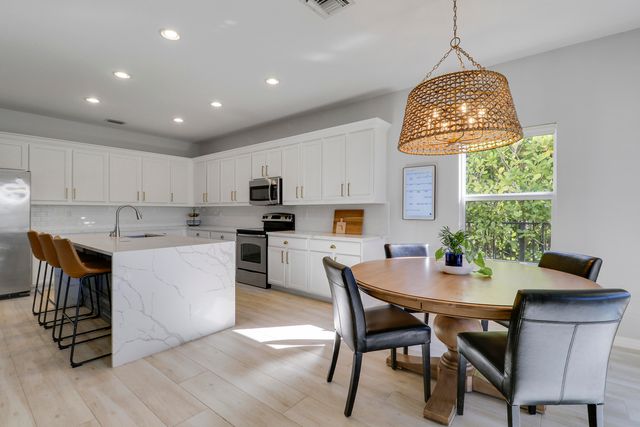 156 Andros Harbour Place, Jupiter, FL 33458