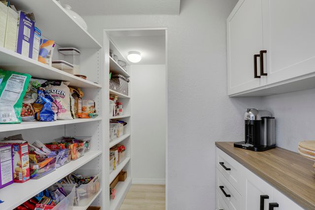 156 Andros Harbour Place, Jupiter, FL 33458