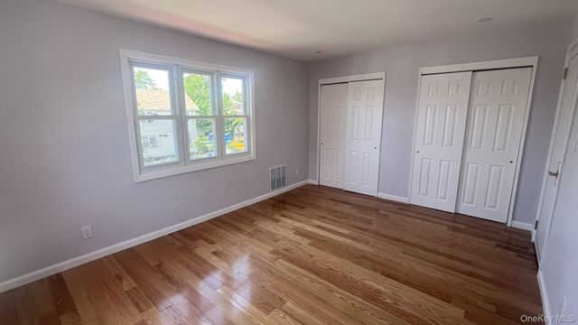 104-35 186th Street, Saint Albans, NY 11412