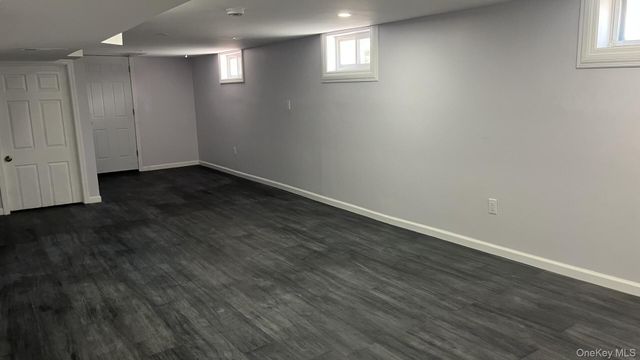 104-35 186th Street, Saint Albans, NY 11412
