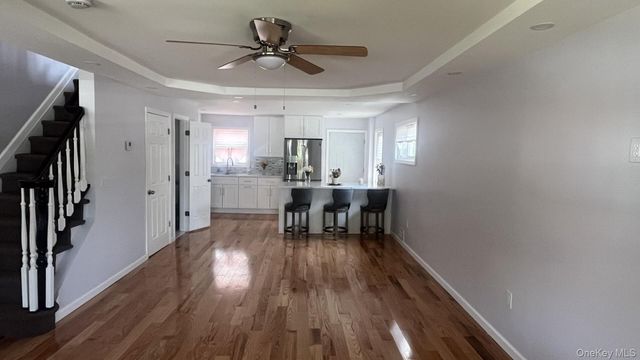 104-35 186th Street, Saint Albans, NY 11412