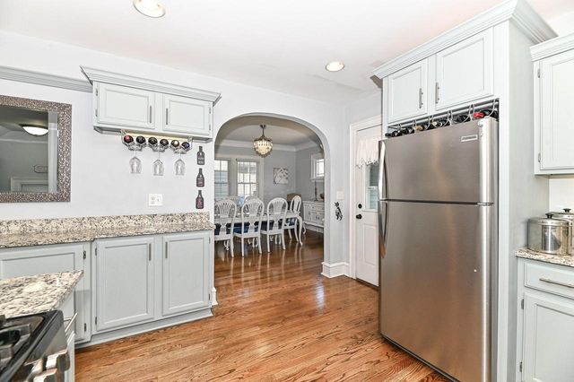 520 74th STREET, Kenosha, WI 53143