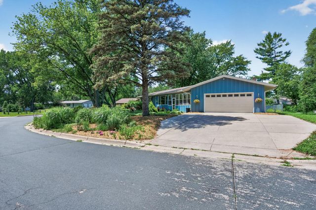 6700 Kennaston Drive NE, Fridley, MN 55432