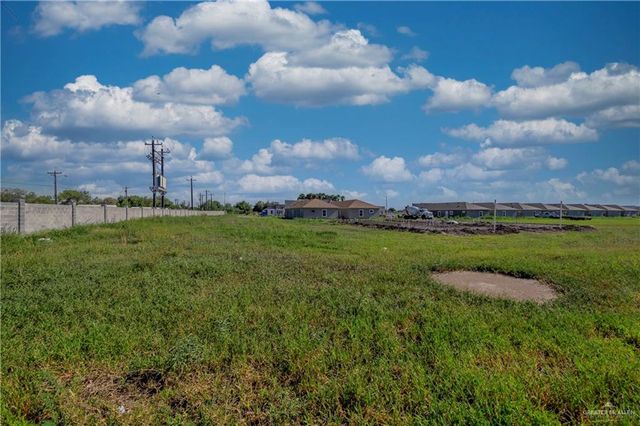 000 Medina Lane, Alamo, TX 78516