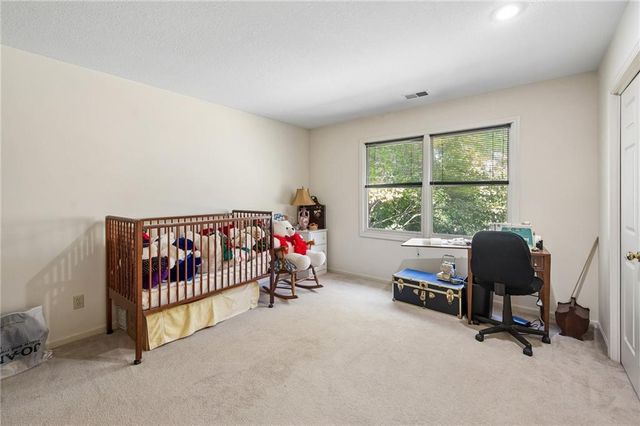 5417 N Walnut Street, Kansas City, MO 64118