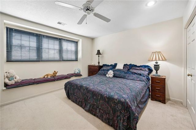 5417 N Walnut Street, Kansas City, MO 64118