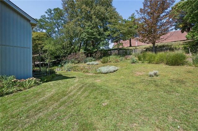 5417 N Walnut Street, Kansas City, MO 64118