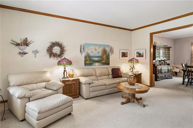5417 N Walnut Street, Kansas City, MO 64118