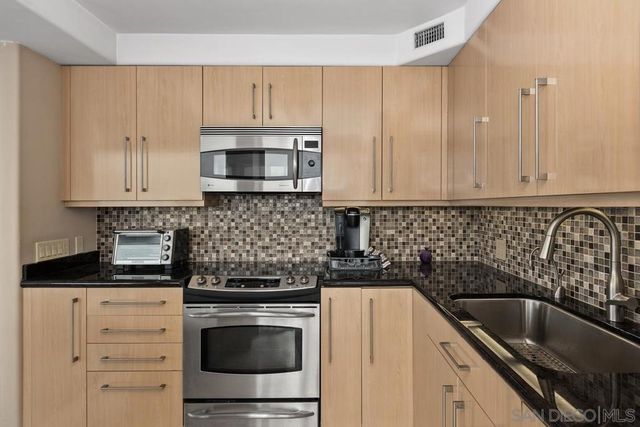1810 Avenida Del Mundo 908, Coronado, CA 92118