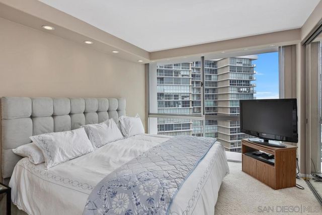 1810 Avenida Del Mundo 908, Coronado, CA 92118