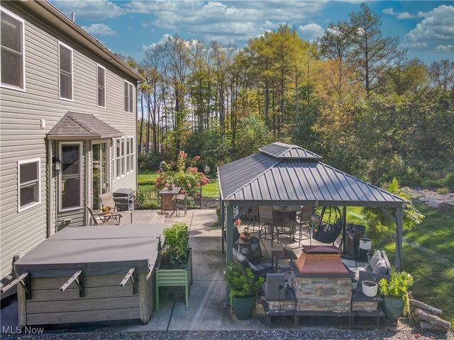 110 Fern Way, Chardon, OH 44024