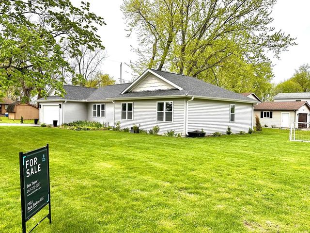 10624 284th AVENUE, Trevor, WI 53179