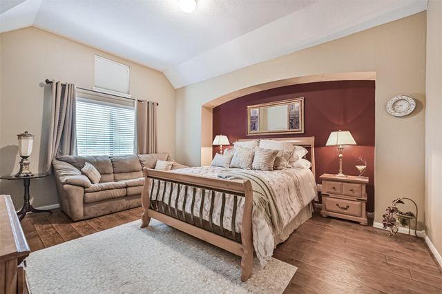 3318 Silverbrook Lane, Pearland, TX 77584