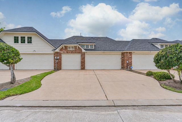 3318 Silverbrook Lane, Pearland, TX 77584