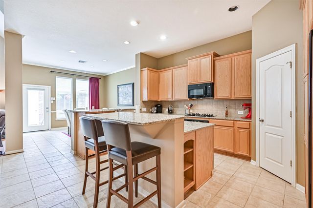 3318 Silverbrook Lane, Pearland, TX 77584