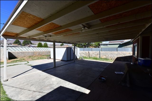 9511 CHARLESTON Street, El Paso, TX 79924