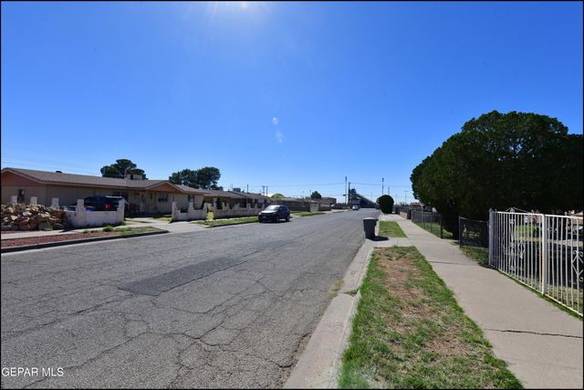 9511 CHARLESTON Street, El Paso, TX 79924