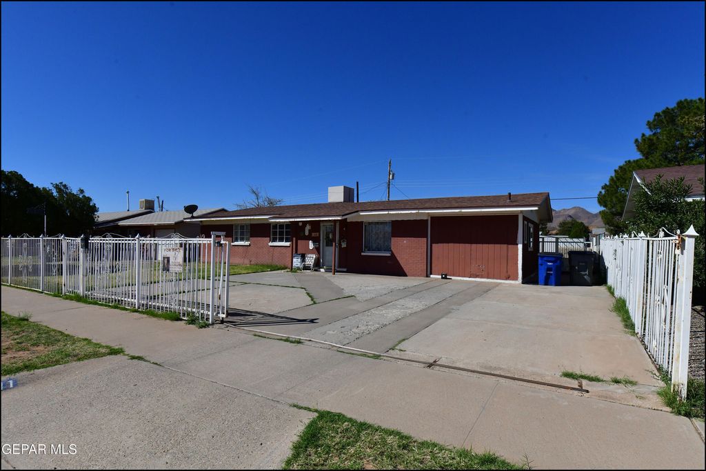 9511 CHARLESTON Street, El Paso, TX 79924
