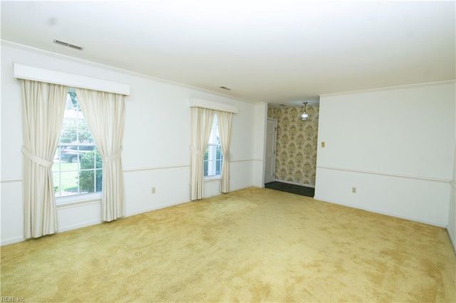 56 Wendfield CIR, Newport News, VA 23601