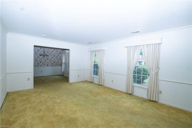 56 Wendfield CIR, Newport News, VA 23601