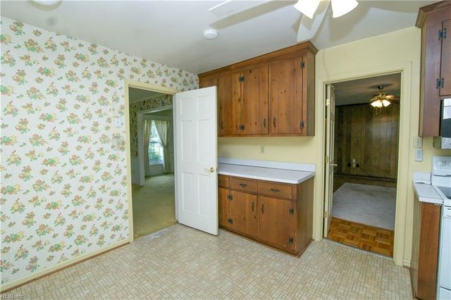 56 Wendfield CIR, Newport News, VA 23601