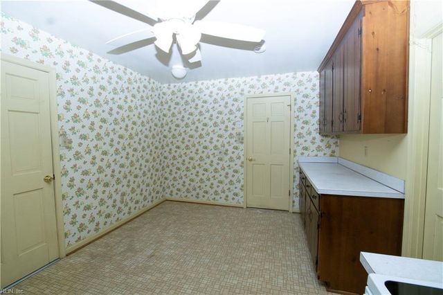 56 Wendfield CIR, Newport News, VA 23601