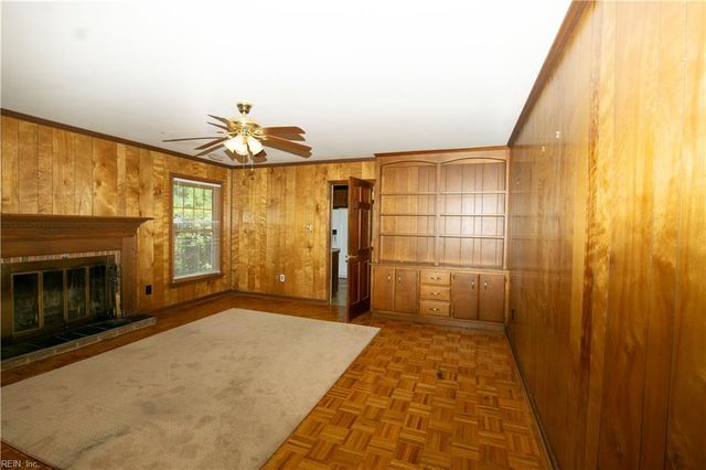 56 Wendfield CIR, Newport News, VA 23601