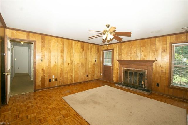 56 Wendfield CIR, Newport News, VA 23601