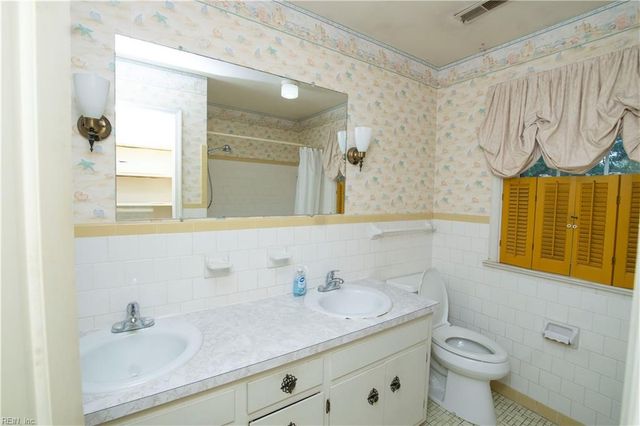 56 Wendfield CIR, Newport News, VA 23601