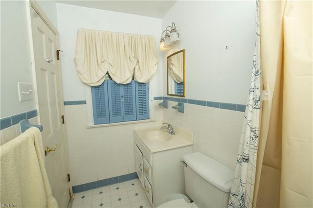 56 Wendfield CIR, Newport News, VA 23601