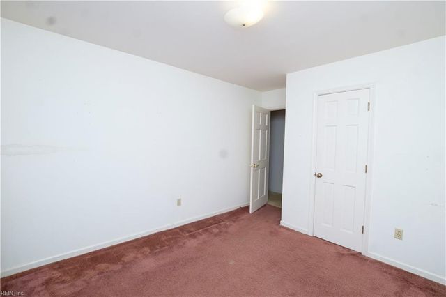 56 Wendfield CIR, Newport News, VA 23601