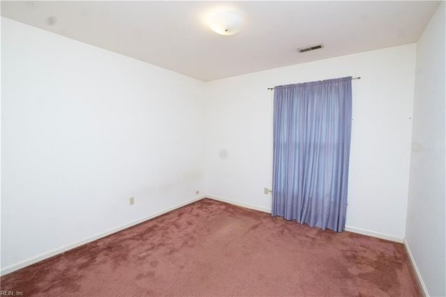 56 Wendfield CIR, Newport News, VA 23601