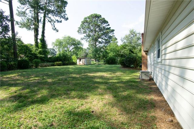 56 Wendfield CIR, Newport News, VA 23601