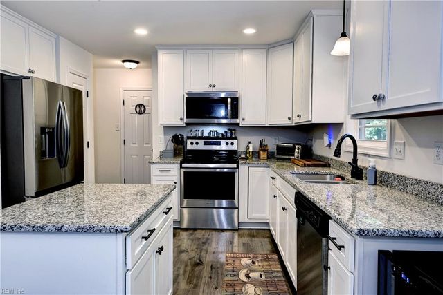 11505 Oakfork DR, New Kent, VA 23124
