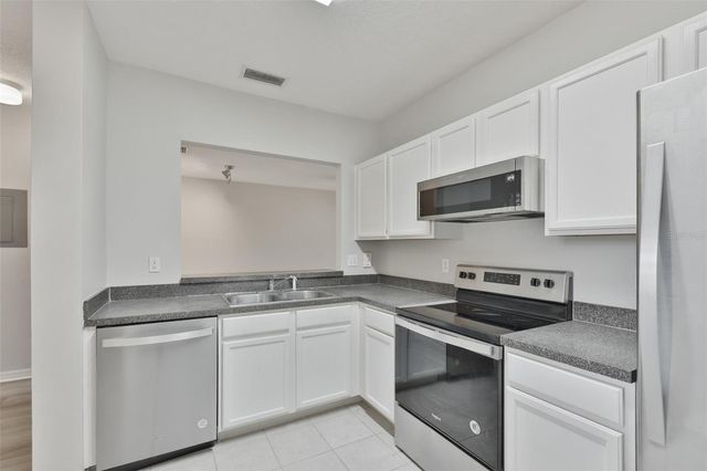 6437 CYPRESSDALE DRIVE 201, Riverview, FL 33578