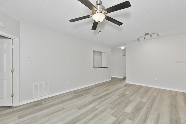 6437 CYPRESSDALE DRIVE 201, Riverview, FL 33578