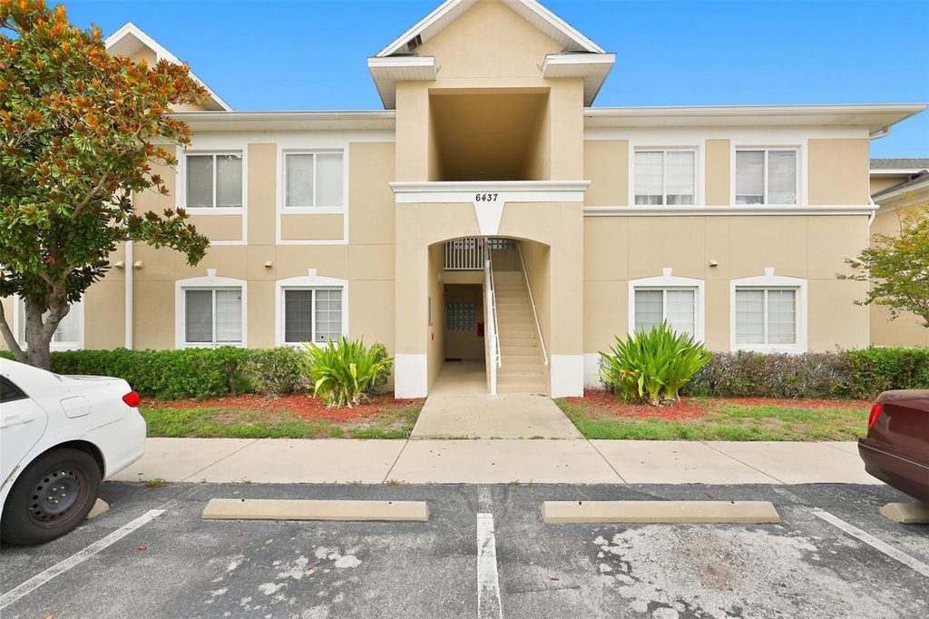 6437 CYPRESSDALE DRIVE 201, Riverview, FL 33578