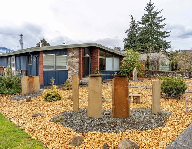 626 E Georgiana Street, Port Angeles, WA 98362