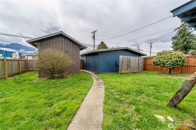 626 E Georgiana Street, Port Angeles, WA 98362