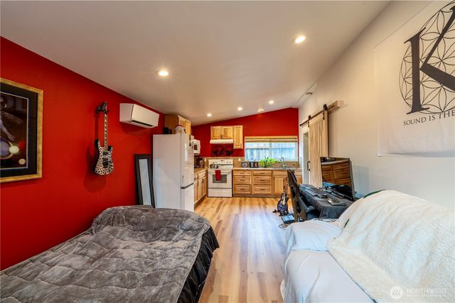 626 E Georgiana Street, Port Angeles, WA 98362