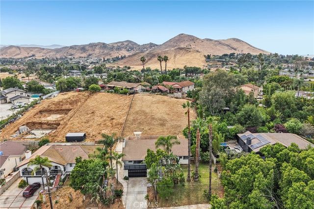 6770 Sandy Lane, Riverside, CA 92505