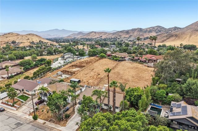 6770 Sandy Lane, Riverside, CA 92505