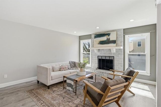 9985 Edelweiss Circle, Merriam, KS 66203