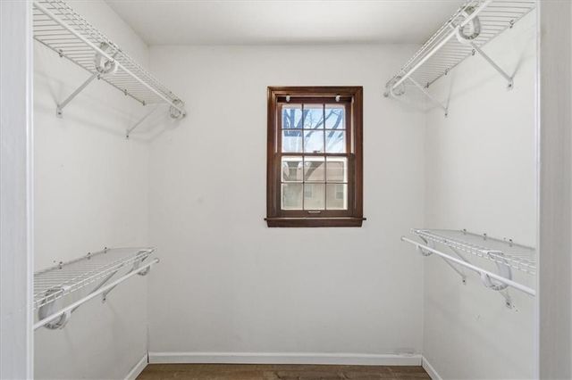 9985 Edelweiss Circle, Merriam, KS 66203