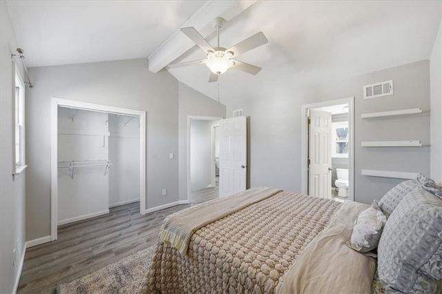 9985 Edelweiss Circle, Merriam, KS 66203