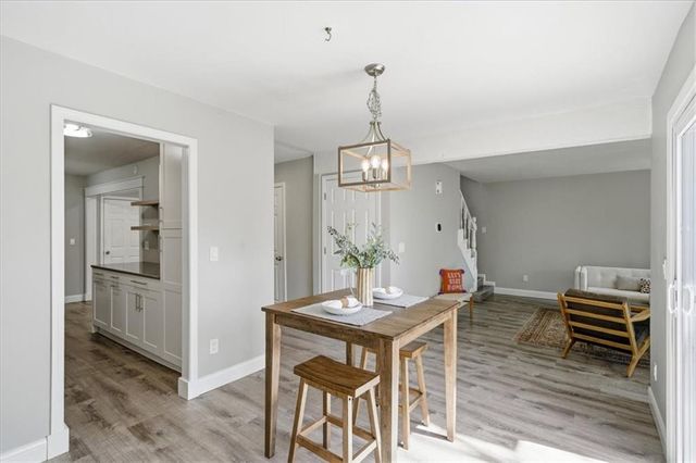 9985 Edelweiss Circle, Merriam, KS 66203