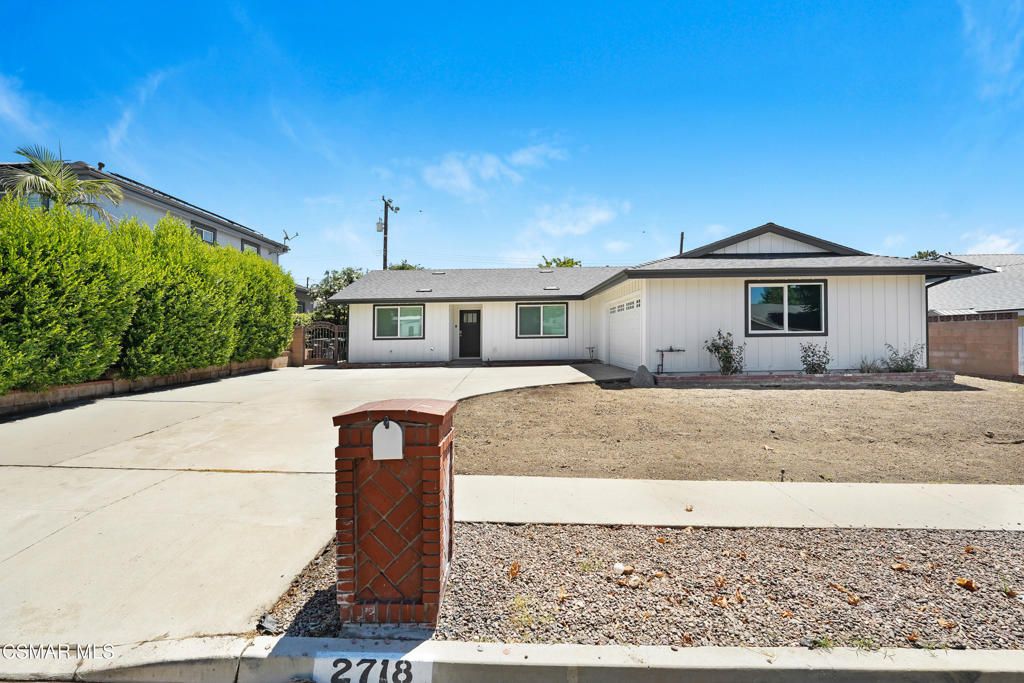 Image 1 of property listing at 2718 Licia Place, Simi Valley, CA 93065