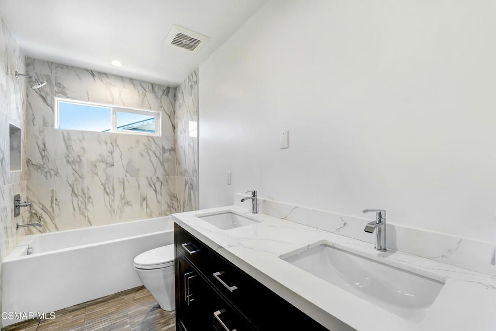 Image 11 of property listing at 2718 Licia Place, Simi Valley, CA 93065